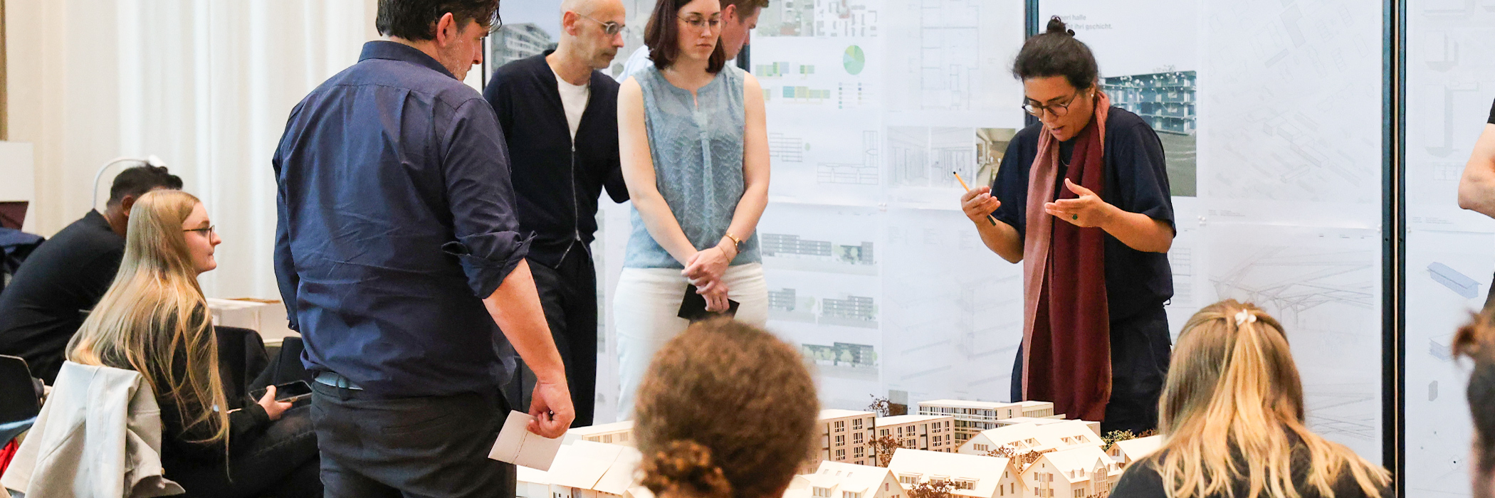 Öffentliche Schlusskritiken