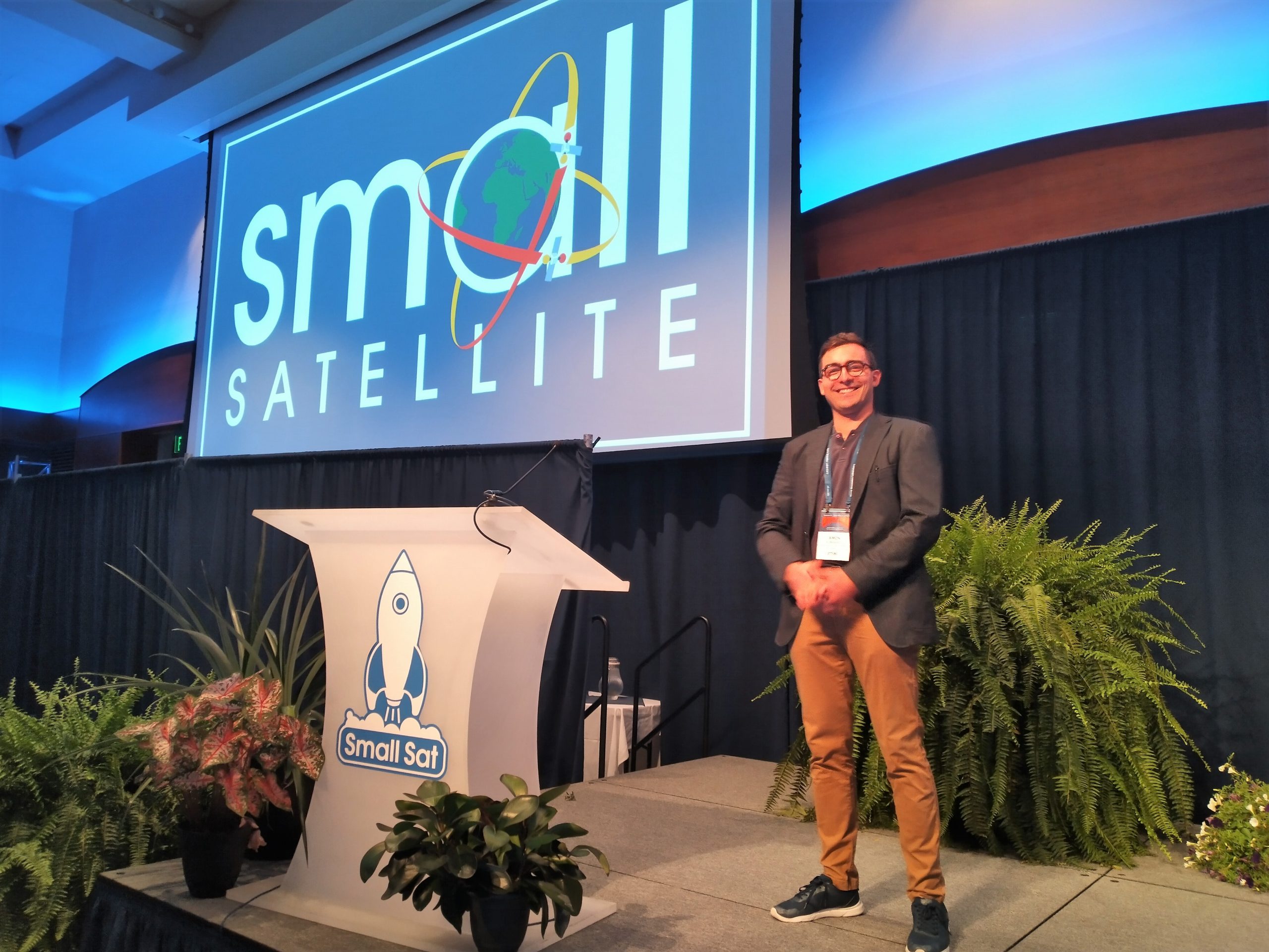 Simon Burkhardt (MSEStudent) referiert an der Small Satellite