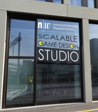Scalable Game Design Studio Fassade mit Logo 3 klein.jpg